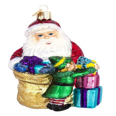 China Europe Santa Claus Figurines Christmas Hand Painted Glass Ornaments Wholesale for sale