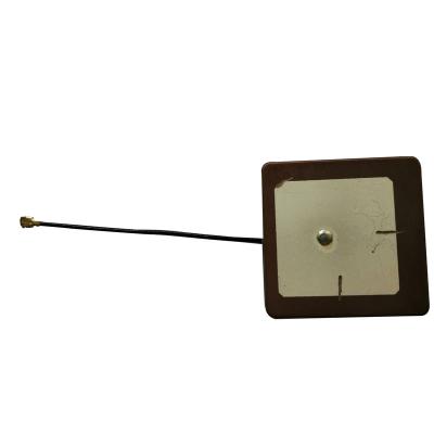 China UHF RFID Ceramic Reader 35*35mm 915MHZ Directional Ceramic Patch Antenna with Cable and Board for sale