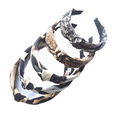 China Wholesale Trendy Leopard Print Hair Bands Snakeskin Pattern Printed Fabric Fashion Accessories Headbands Knotted Hair Circles Band Retro for sale