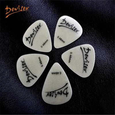 China Hot Selling Blank GUITAR Guitar Picks For Acoustic Guitars / Custom Guitar Picks Logo for sale