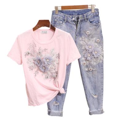 China Nail-pearl 2021 two-piece suit woman summer anti-pilling embroidered stereo flower short-sleeved T-shirt + Nine-hundred hole jeans for sale