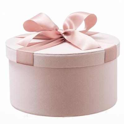 China Recyclable Gift Box With Ribbon Empty Gift Boxes Round Gift Box for sale