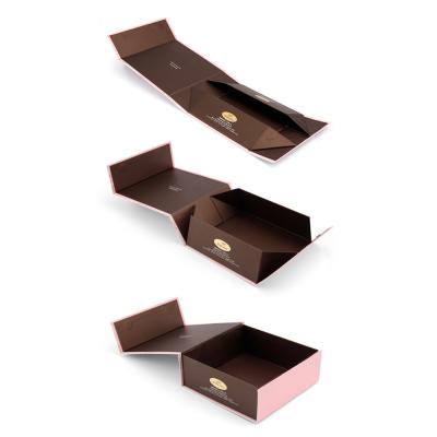 China Custom Recyclable Logo Luxury Elegant Foldable Paper Packaging Box Cardboard Valentines Wedding Bridesmaid Gift Box With Magnetic Lids for sale