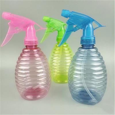 China Easily Operate Home Gardening Watering Can Flowers 480ml Spray Bottle Colored Manual Pressure Liquid Sprayer for sale