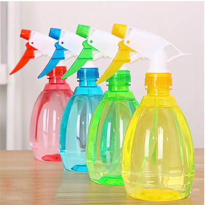 China Easily Operate Color Adjustable Candy Sprinkler Wholesale Manual Pressure Plastic Garden Water Sprayer for sale