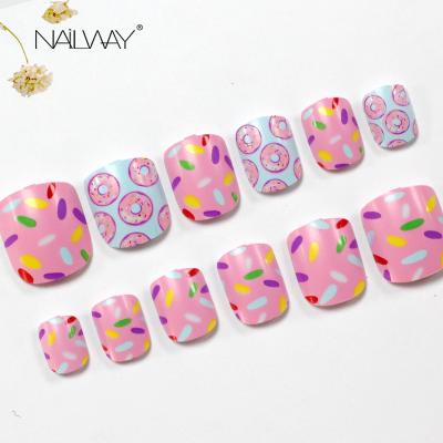 China Easy Use 24pcs Cute Colorful Short Nails Kids Fake Nails With Matte Coating Girls Press On Nails With Glue for sale