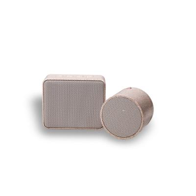 China Hot Sale Sustainable Wheat Straw BT Wireless Speaker High Quality Sound Mini Portable Speaker for sale