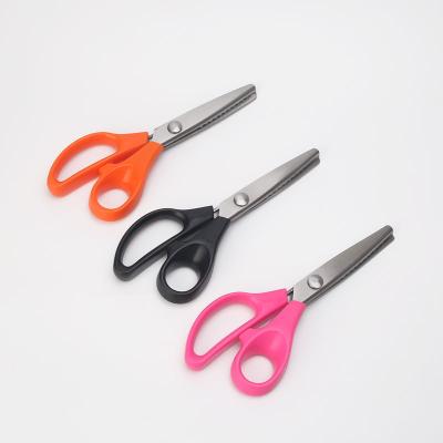 China Fabric /Sewing Shears 8 Inch Puncture Shears For Fabric Cutting, Zig Zag Scissors For Tailor Sewing Dressmaking Shears for sale