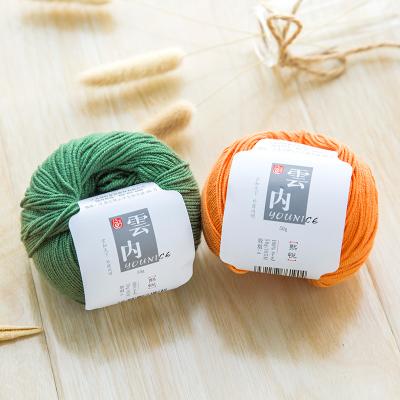 China Anti-pilling Yarncrafts 4 ply dyed yarn 100% wool hand knitting soft crochet Merino yarn for sale for sale