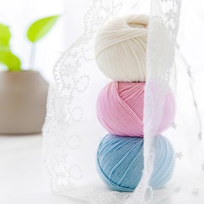 China Yarncrafts Soft Pastel Breathable Anti-pilling Baby Hand Knitting 100% Lamb Merino Silk Wool Yarn for sale