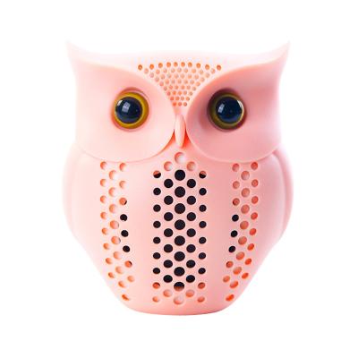 China DLNA Bass Sound Family KTV Portable Karaoke Wireless Speaker with Dual Microphone Owl Speaker for sale