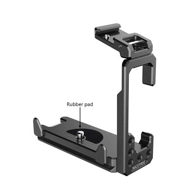 China Niceyrig Quick Release Aluminum Alloy/Rubber Camera L Form Bracket With Cold Shoe For Panasonic Lumix S5 for sale