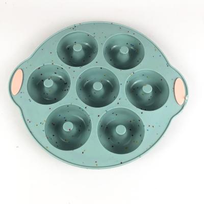 China Sustainable New Design Kitchen Cookware Material Silicone 7 Holes Donut Cake Mold Donut for sale