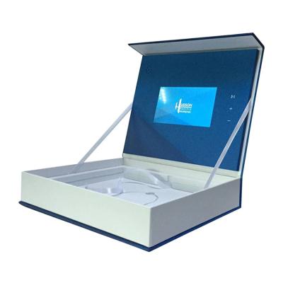 China All 7 Inch Promotional Video Brochure Custom Printing LCD Video Gift Box for sale