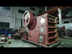 Pev C Series Jaw Crusher , Mining Screening Equipment With V Type Cavity