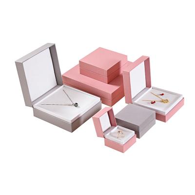 China Newest Low Price High Quality Current Gift Ring Necklace Bracelet Cufflink Paper Jewelry Box For Clamshell Packaging Boxes for sale