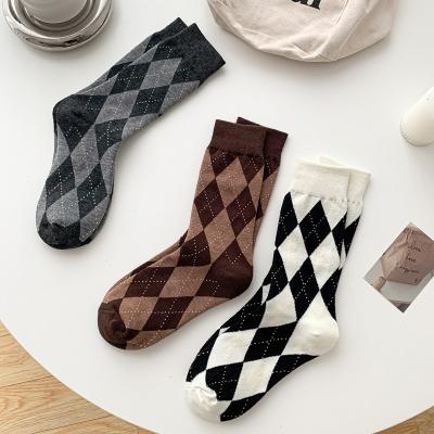 China Newcomer QUICK DRY Classic Business Knockouts Custom Dree's Business Crew Knockouts Men's Diamond Pattern Socks for sale