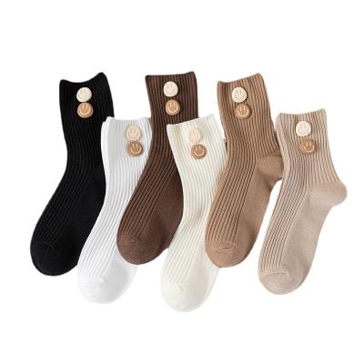 China OEM QUICK DRY Quality Compression Fashionable Crew Socks Embroidery Smiley Socks Womens Crew Socks for sale