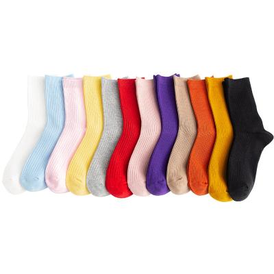 China Amazon Hot Sales QUICK DRY Girls Fashion Socks Solid Color Wholesale Soft Breathable Fashion Socks for sale