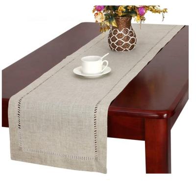 China Durable Handmade Openwork Hemmed Rectangle Lace Table Runner Natural Canvas for sale