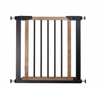 China Modern Kingbo Children's Playpens Wood and Metal Baby Safety Gate Baby Gate Baby Stair Gate for sale