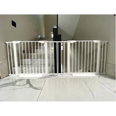 China Viable Other Baby Supplies Indoor Metal Child Safety Gates Baby Safety Retractable Gate For Baby for sale