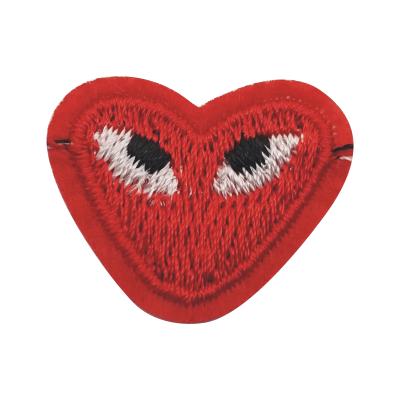 China 3D Children's Velvet Felt Eye Of Red Heart Patch for sale