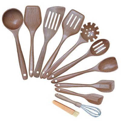 China Sustainable Natural Beech Wooden Tool Kits Kitchen Handmade Wooden Accessories Special For Nonstick Pan for sale