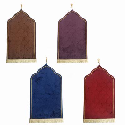 China Non-slip Matt Velvet Thick Muslim Islamic Ramadan Special Shape Set Gift adult children classes thick prayer mat for sale