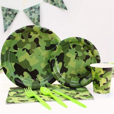 China Camouflage Field Game Theme Paper Cups and Dishes Contemporary Disposable Tissue Birthday Party Decorative Sets for sale