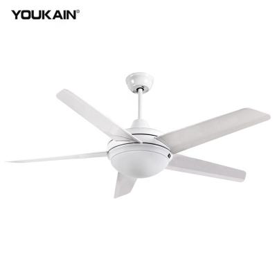 China 52 inch hotel hotel led light 5 blades LED white ceiling fan concise new style ceiling fan light with lamp zu verkaufen