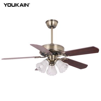 Cina With Retro Light Chinese Style Lamp Beauty 52 Inch 5 Blades Sudan Antique Bronze Pull Chains Switch Bulb Light Ceiling Fan in vendita