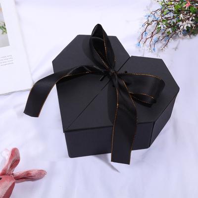 China Recyclable Custom Wholesale Gift Box Packaging Cardboard Heart Shaped Gift Box Valentines Day With Ribbon Rose Heart Shape Mothers Day Box for sale