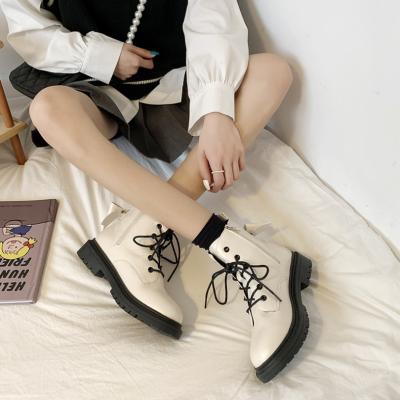 China 2021 Autumn Winter Fashion Women's Anti-slip Botas Martin Mujer Boots For Ladies Platform Ankle Boots New for sale