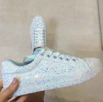 China Chinese Factory Anti-Slippery Plus Size 43 Flats Woman Sequin Shoes Bright Casual Flat Women Sneakers Shoes for sale