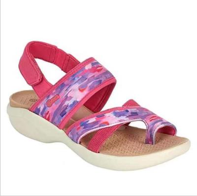 China Fashion Trend New Fashion Women Wedges Casual Beach Shoes Woman Quilt Shoes Athletic Sandals Ladies Slippers Sandal Women for sale