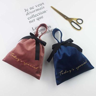 China 2022 Popular Luxury Small Dust Pouch Bag Velvet Jewelry Drawstring Recyclable for sale