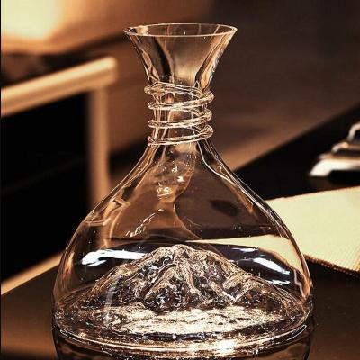 China New Luxury Useful Quick Aerating Wholesale Single Glass Crystal Red Wine Decanter Iceberg Magic Wine Decanter Iceberg Pourer for sale