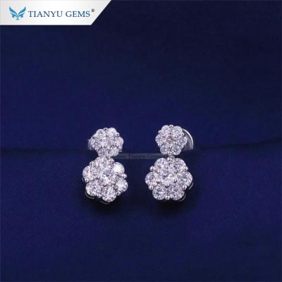 China Fashionable luxury gems earrings Tianyu white gold with moissanite flower shape studs earring for women for sale