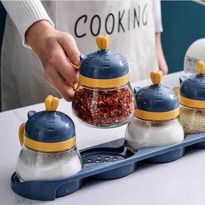 China Kitchen Spice Salt Shaker Kitchen Sealed Spice Jar Four-Compartment Seasoning Bottle Household Spice Container Set With Lid for sale