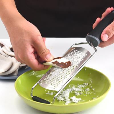 China Lemon Viable Fruit Vegetable Stainless Steel Grater Flat Multifunctional Kitchen Chocolate Chips Cheese Grater for sale