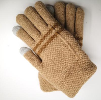 China Outdoor Soft Touch High Standard Keep Warm Low MOQ Wholesale Custom Logo Winter Gloves for sale