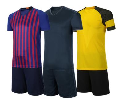 China Sets Wholesale Different Kinds Of Sports Wear For Man for sale