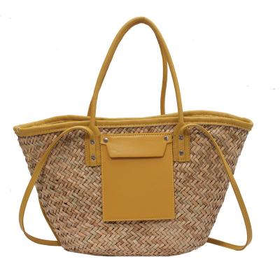 China Handcrafted Lady's Shoulder Bag Holiday Handbags Beach Straw Woven Bags Fashion Straw Bags for Women for sale