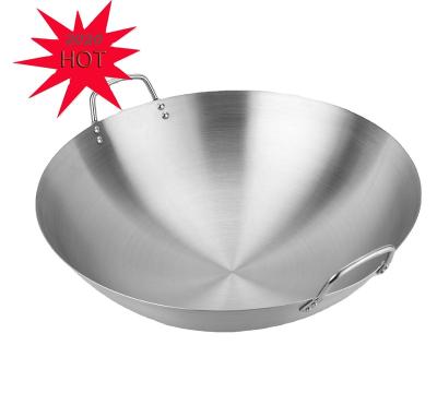 China Durable Commercial 30 Inch Chinese Restaurant Stainless Steel Wok Pan With Matte Finish Double Handle for sale