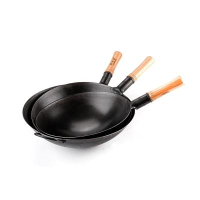 China Amazon Sustainable Hot Selling Pre Seasoned Carbon Steel Wok Pan with Beech Wood Handle for Electric, Induction and Gas Cookers for sale