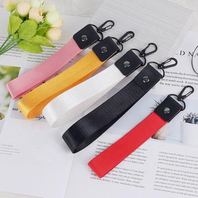 China Custom Key Chain Eco-Friendly Blank Lanyard Mobile Phone Short Lanyard for sale