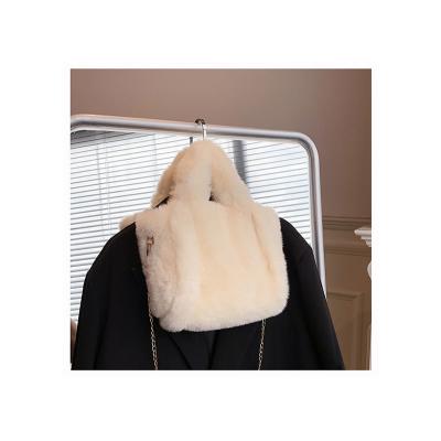 China 2022 Fashion Winter Fashion Cute Plush Fuzzy Women Handbags Girl Handbag Warm Handbag For Wholesale for sale