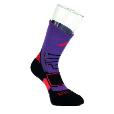 China Fashion Breathable Outdoor Running Design Compression Crew Sports Socks for sale