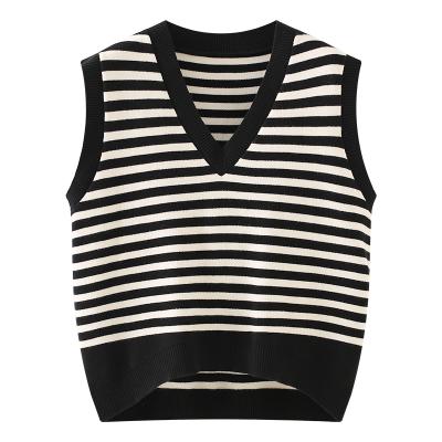 China Fashion Breathable Retro V-neck Jacket Crop Sweater Woman Inner Short Vest Knit for sale